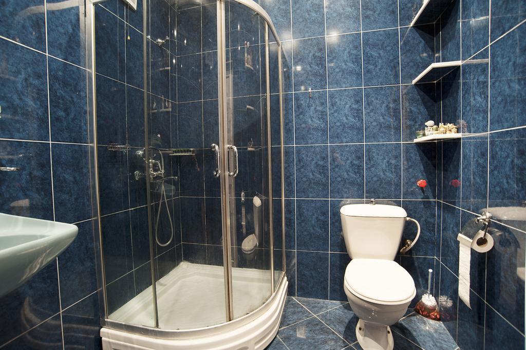 Apartment In Purtseladze Street Тбилиси Екстериор снимка